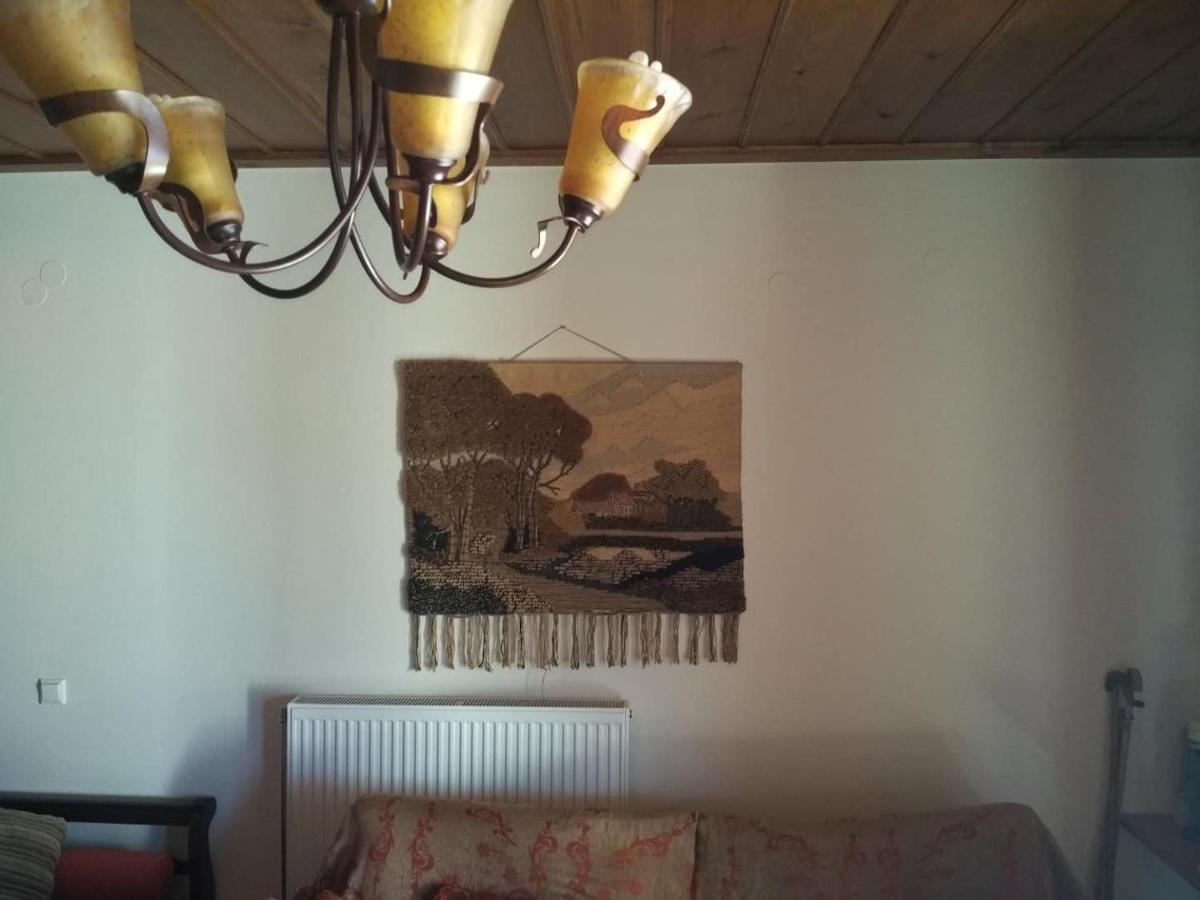 Villa La Casa di Pietra Karpenísion Esterno foto